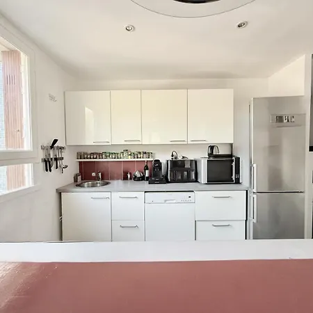 Appt Cosy Porte Paris Parc Fleural Et Parking Apartment