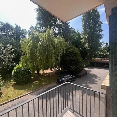 Appt Cosy Porte Paris Parc Fleural Et Parking Apartment *