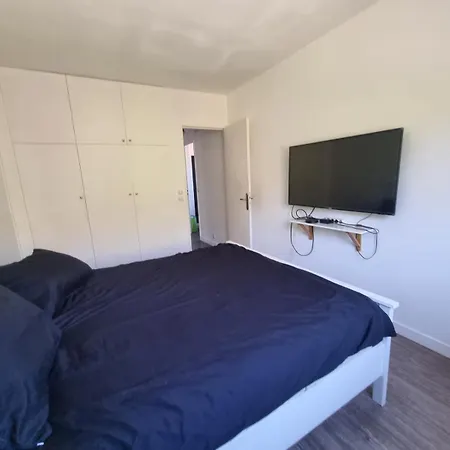 Appt Cosy Porte Paris Parc Fleural Et Parking Apartment Saint-Maurice (Val-de-Marne)