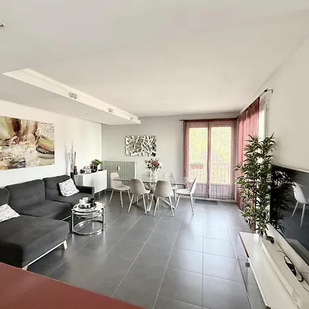 Appt Cosy Porte Paris Parc Fleural Et Parking