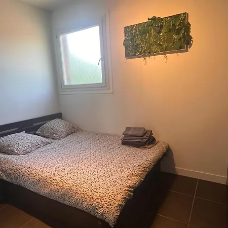 Appt Cosy Porte Paris Parc Fleural Et Parking Apartment *